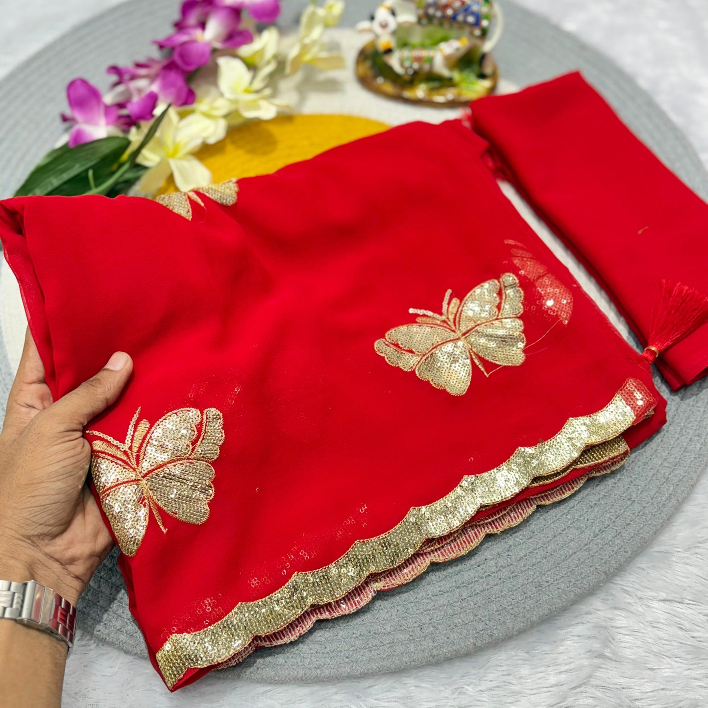 Perfect for festive occasions, this saree blends tradition and trend—crafted to make you shine bright this Karwa Chauth!