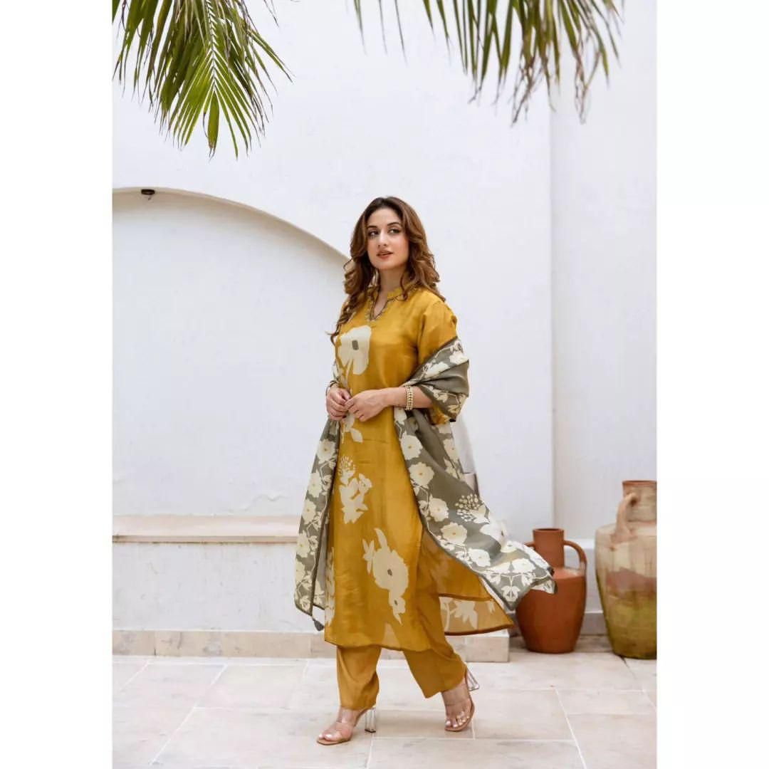 New Festival Collection š Pure Cotton Kurti Pant Dupatta Set | Handwork Elegance