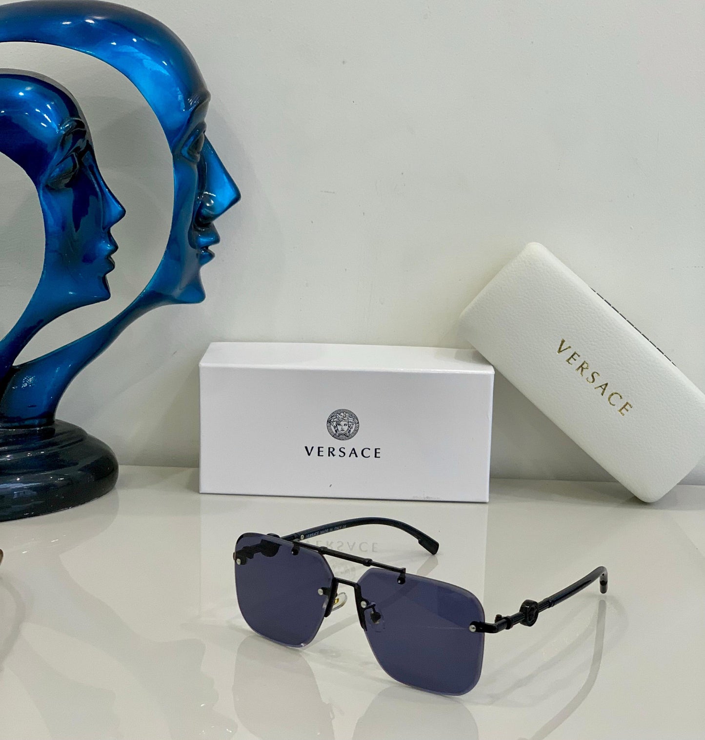 Versace Designer Sunglasses – Luxury Style with Free Bag Cover