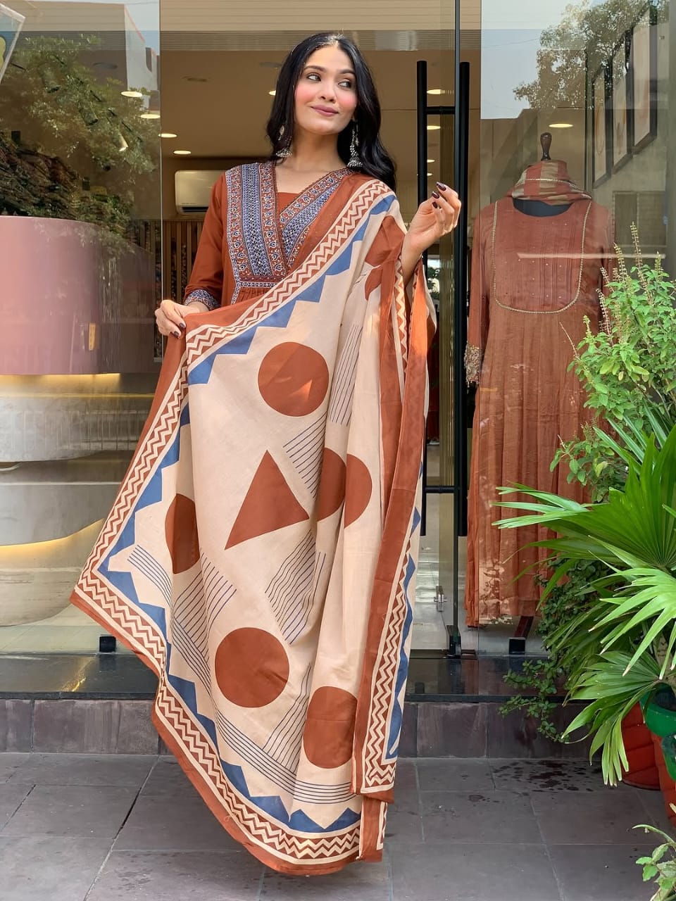 Elegant Cotton Kurti Set β With Printed Pant & Malmal Dupatta