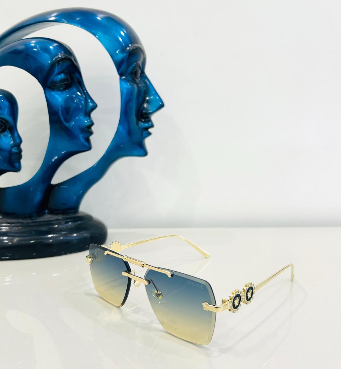 Versace Designer Sunglasses – Luxury Style with Free Bag Cover
