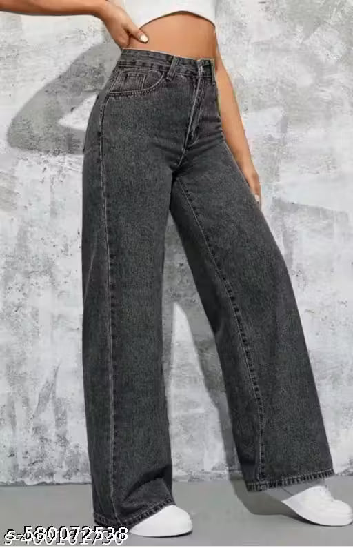 Fashionable strachable gry female jeans